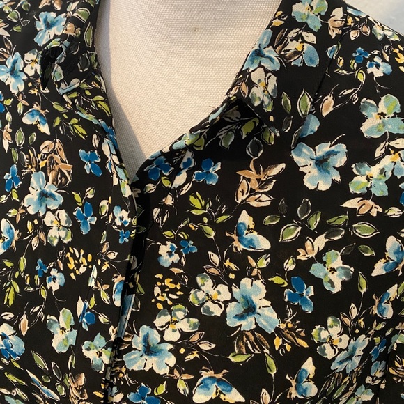 J Jill floral button down blouse/tunic - Picture 6 of 11